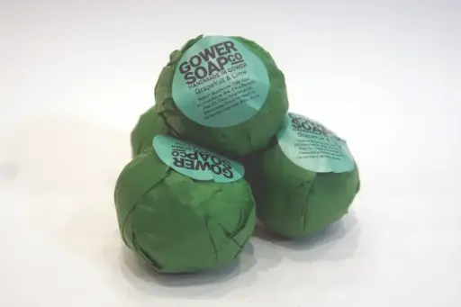 Grapefruit and Lime Bath Bomb